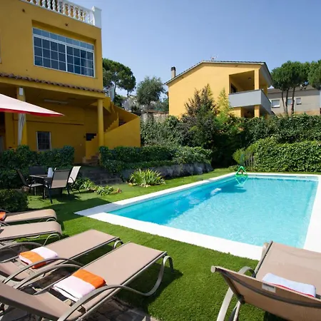 빌라 2 Private Abodes In One Magnificent Villa! *