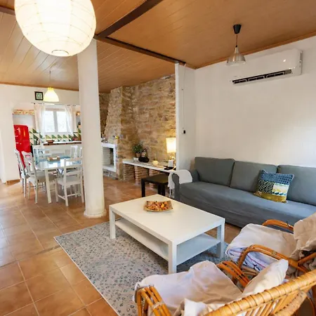 2 Private Abodes In One Magnificent Villa! * Massanet De La Selva
