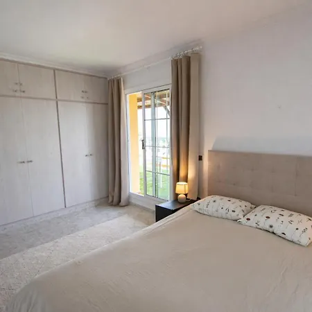 빌라 2 Private Abodes In One Magnificent Villa! *