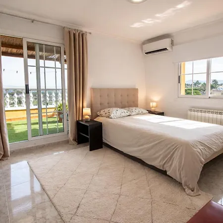 빌라 2 Private Abodes In One Magnificent Villa!