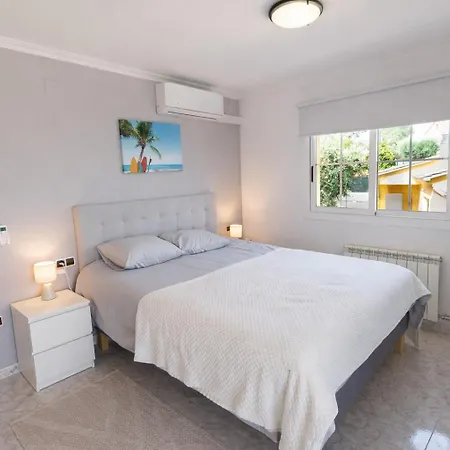 빌라 2 Private Abodes In One Magnificent Villa!