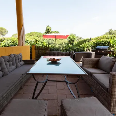 2 Private Abodes In One Magnificent Villa! Villa