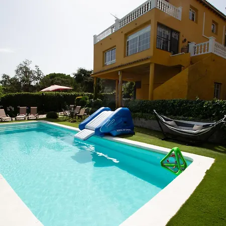 2 Private Abodes In One Magnificent Villa! Villa