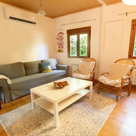 Villa 2 Private Abodes In One Magnificent Villa! *