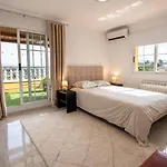 빌라 2 Private Abodes In One Magnificent Villa!