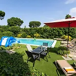 2 Private Abodes In One Magnificent Villa! 빌라