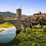 2 Private Abodes In One Magnificent Villa! 빌라 Massanet De La Selva