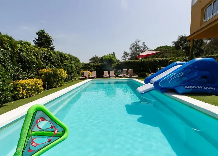 2 Private Abodes In One Magnificent Villa! Villa
