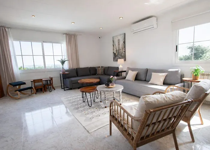 2 Private Abodes In One Magnificent Villa! Massanet De La Selva