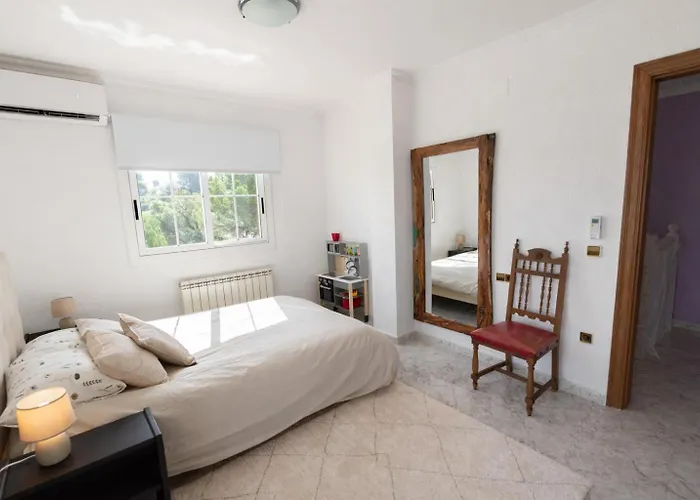 2 Private Abodes In One Magnificent Villa! Villa *