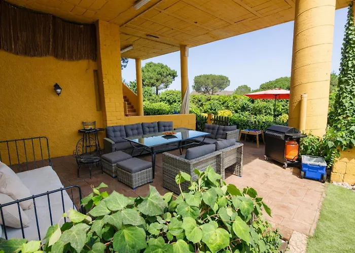 Villa 2 Private Abodes In One Magnificent Villa! *