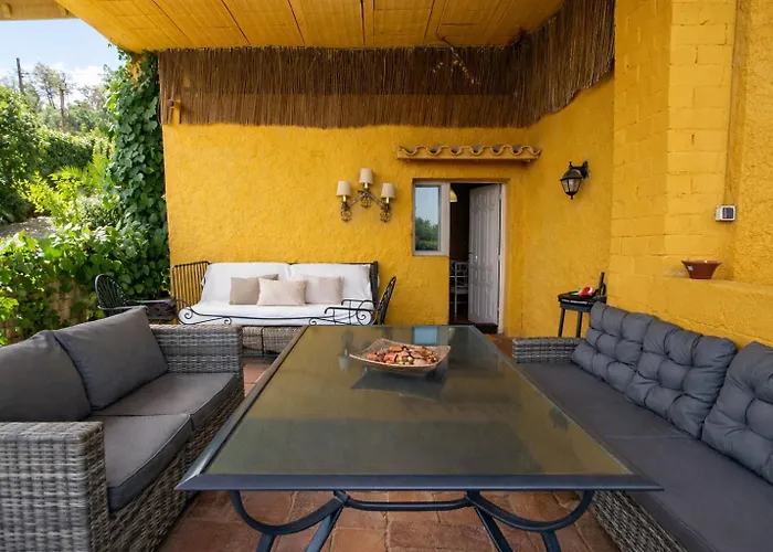 Villa 2 Private Abodes In One Magnificent Villa! Massanet De La Selva